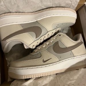 Custom Nike Airforce 1 size 7.5